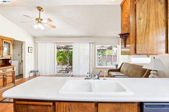 532 Curlew Road, Livermore, CA 94551