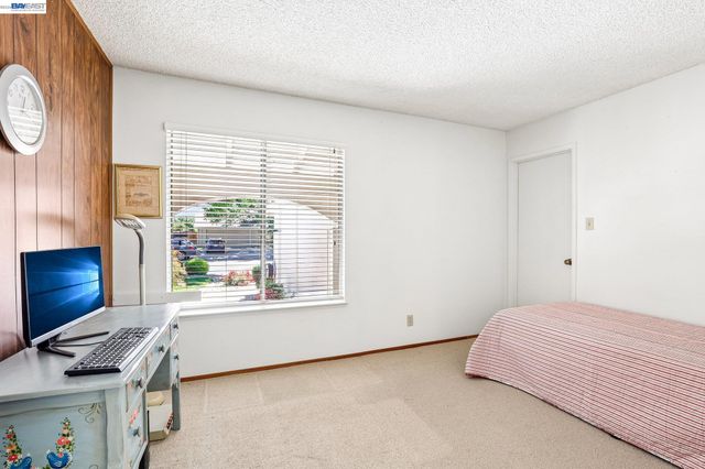 532 Curlew Road, Livermore, CA 94551