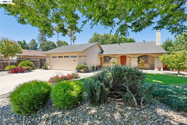 532 Curlew Road, Livermore, CA 94551