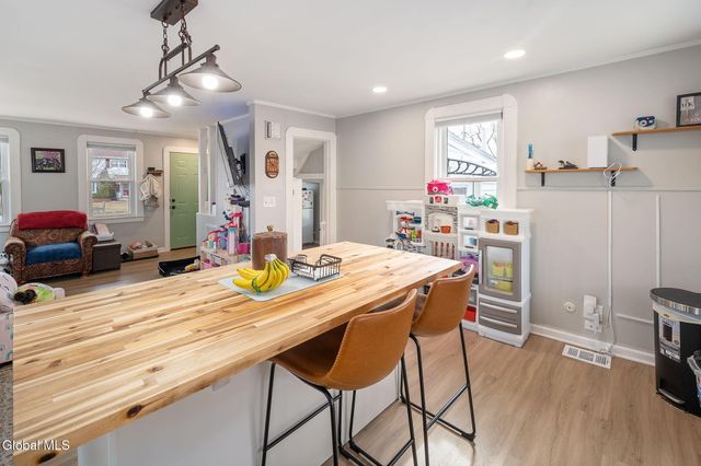 1745 Amsterdam Avenue, Rotterdam, NY 12303