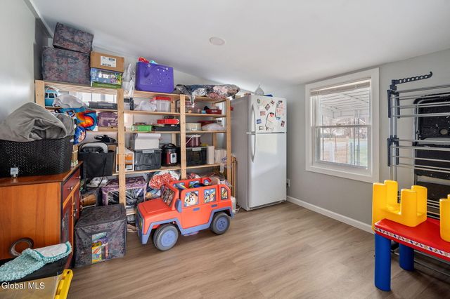 1745 Amsterdam Avenue, Rotterdam, NY 12303