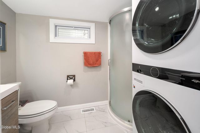 1745 Amsterdam Avenue, Rotterdam, NY 12303