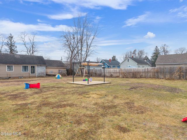 1745 Amsterdam Avenue, Rotterdam, NY 12303