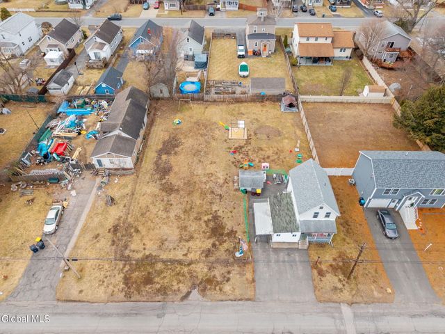 1745 Amsterdam Avenue, Rotterdam, NY 12303