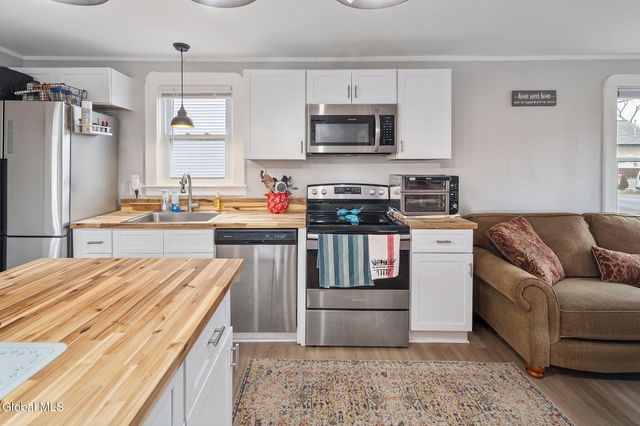 1745 Amsterdam Avenue, Rotterdam, NY 12303