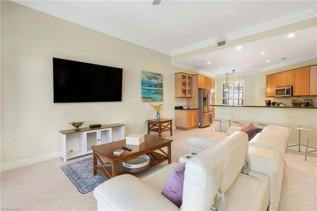 9259 Museo CIR # 102, Naples, FL 34114