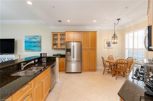 9259 Museo CIR # 102, Naples, FL 34114