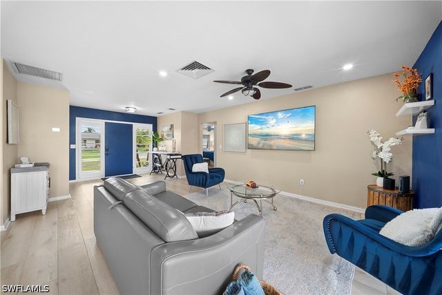 212 Angler CT, Marco Island, FL 34145
