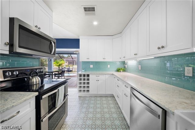 212 Angler CT, Marco Island, FL 34145