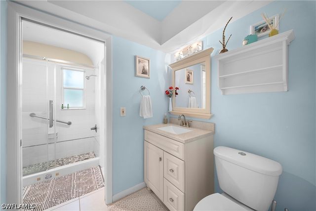 212 Angler CT, Marco Island, FL 34145