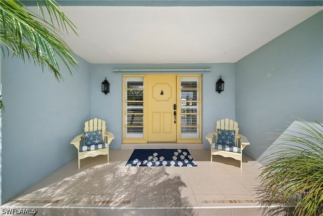 212 Angler CT, Marco Island, FL 34145