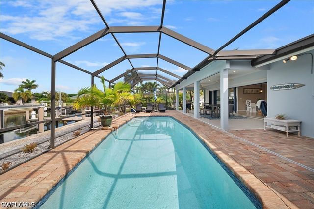 212 Angler CT, Marco Island, FL 34145