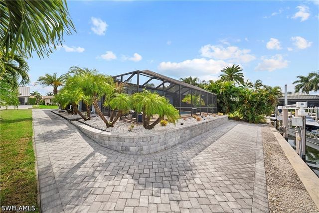 212 Angler CT, Marco Island, FL 34145