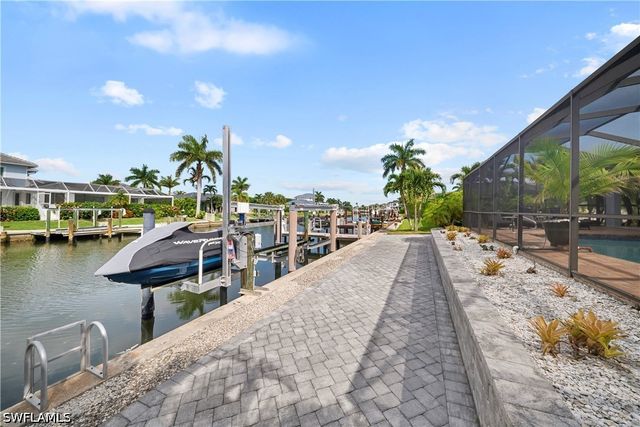 212 Angler CT, Marco Island, FL 34145