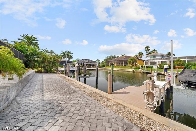 212 Angler CT, Marco Island, FL 34145