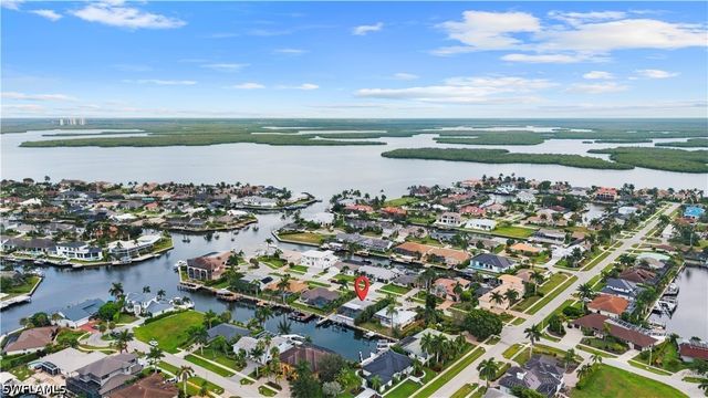 212 Angler CT, Marco Island, FL 34145