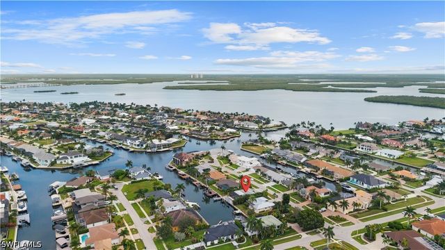212 Angler CT, Marco Island, FL 34145