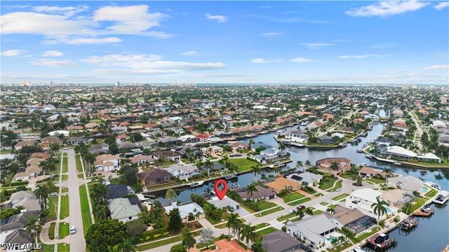 212 Angler CT, Marco Island, FL 34145