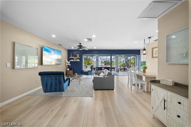 212 Angler CT, Marco Island, FL 34145