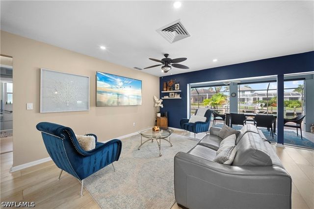 212 Angler CT, Marco Island, FL 34145