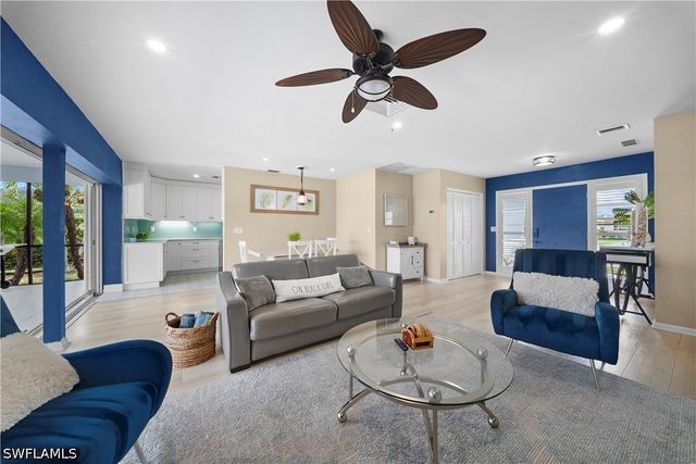 212 Angler CT, Marco Island, FL 34145