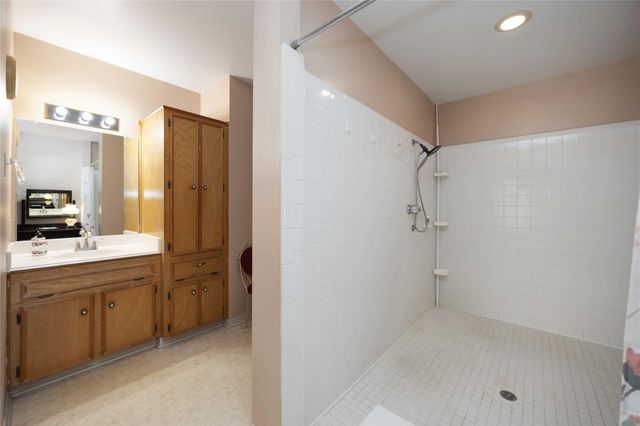 15016 Fm 1887 Road, Hempstead, TX 77445