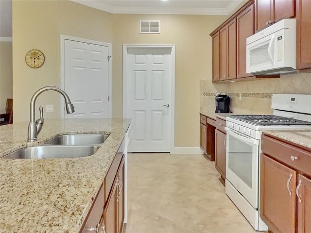 521 VISTA SOL DRIVE, Davenport, FL 33837