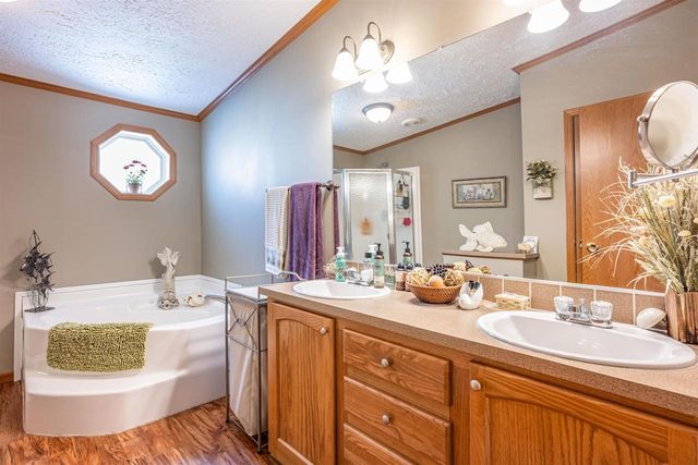 399 Oakbrook Drive, Wisconsin Dells, WI 53965