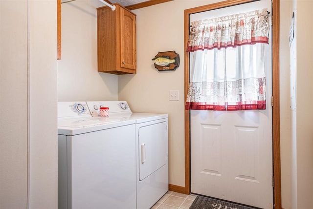 399 Oakbrook Drive, Wisconsin Dells, WI 53965