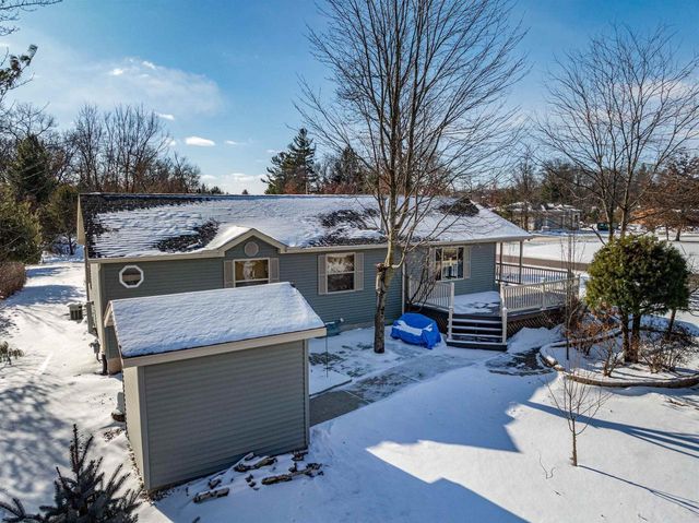 399 Oakbrook Drive, Wisconsin Dells, WI 53965