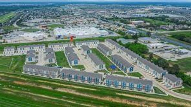 21155 N Gosling Road 15-C, Spring, TX 77388