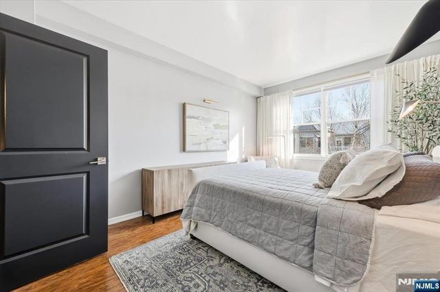 15 Freedom Way 412, Jersey City, NJ 07305