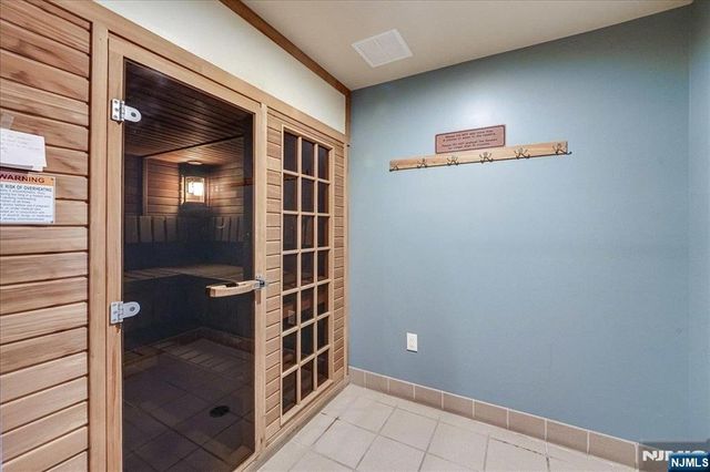 15 Freedom Way 412, Jersey City, NJ 07305