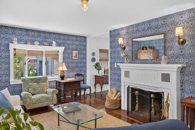 1210 County Road, Cataumet, MA 02534
