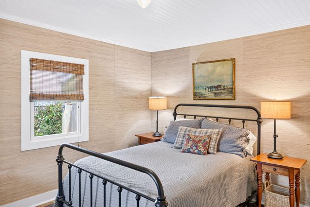 1210 County Road, Cataumet, MA 02534