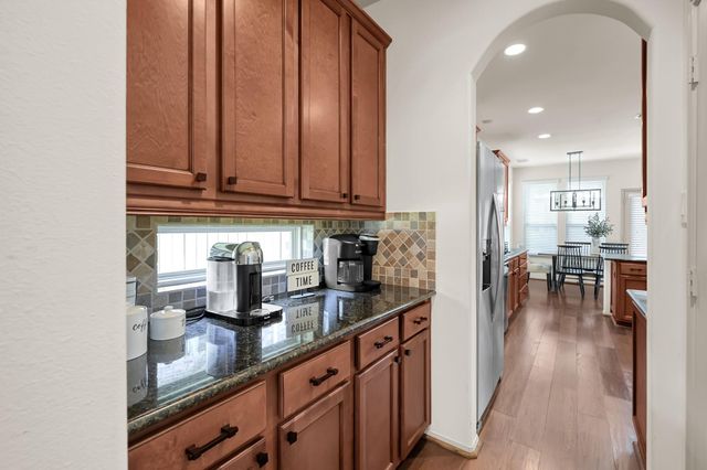 158 S Vershire Circle, The Woodlands, TX 77354