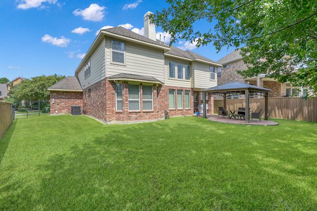 158 S Vershire Circle, The Woodlands, TX 77354