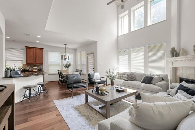158 S Vershire Circle, The Woodlands, TX 77354