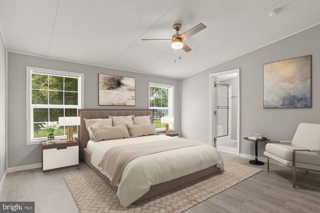 300 DEAN ST, Elizabethtown, PA 17022