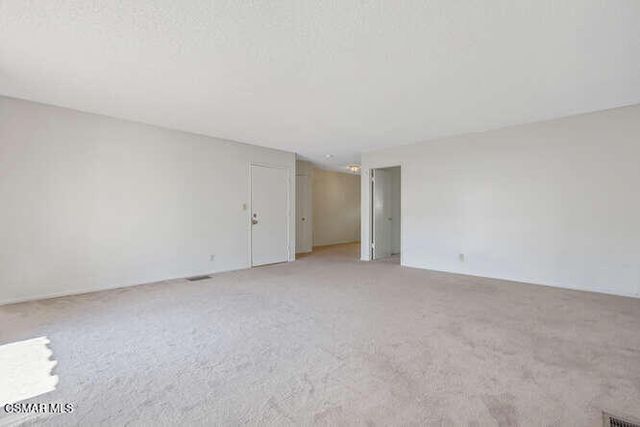 2621 Harbor Boulevard, Ventura, CA 93001