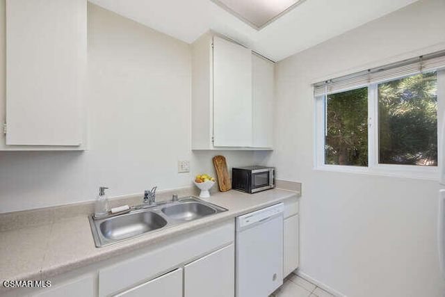 2621 Harbor Boulevard, Ventura, CA 93001