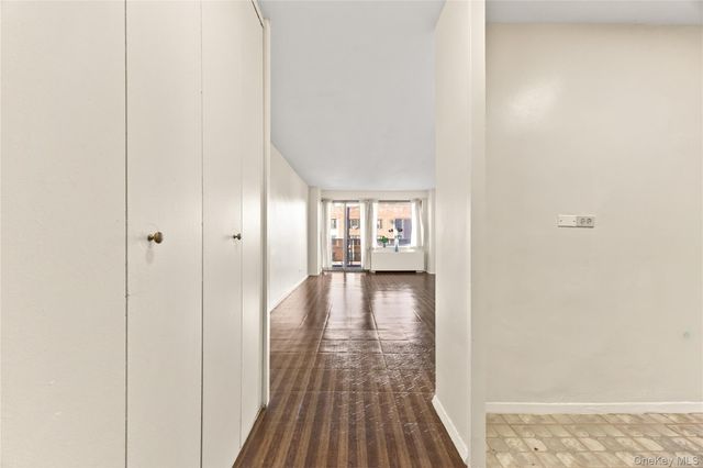 175-20 Wexford Terrace 7D, Jamaica Estates, NY 11432