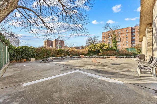 175-20 Wexford Terrace 7D, Jamaica Estates, NY 11432