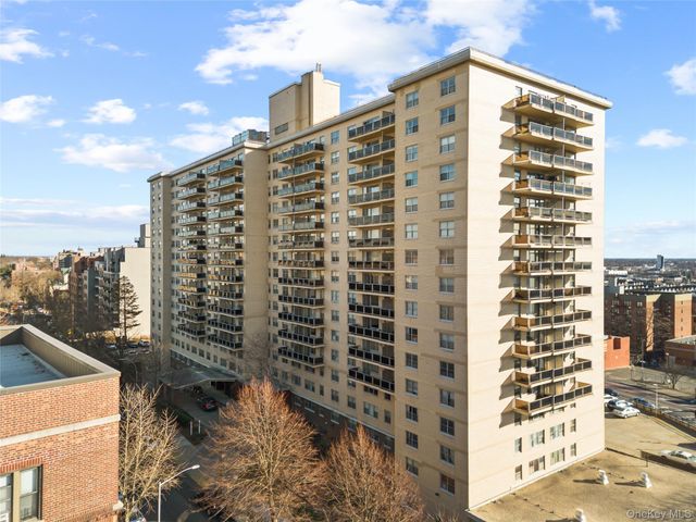 175-20 Wexford Terrace 7D, Jamaica Estates, NY 11432