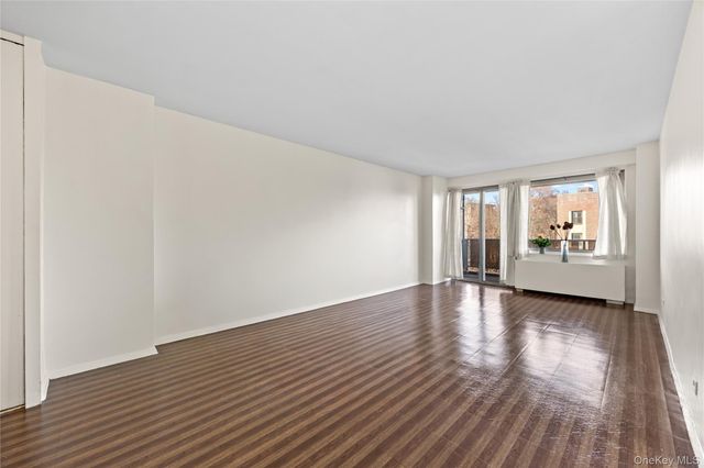 175-20 Wexford Terrace 7D, Jamaica Estates, NY 11432