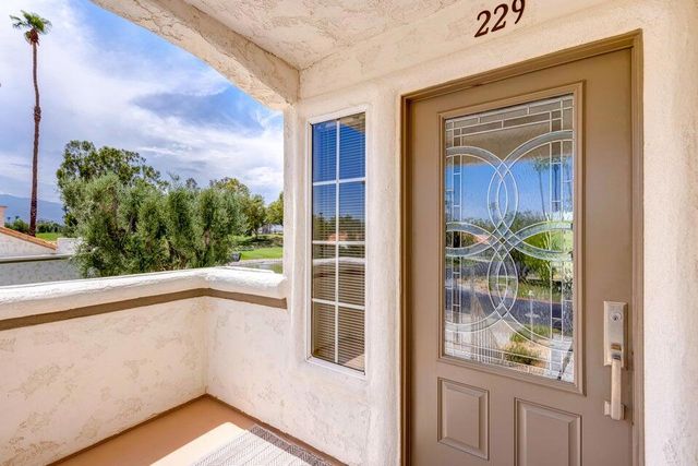229 Desert Falls Drive E, Palm Desert, CA 92211