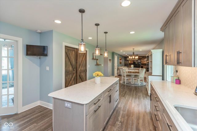 7628 Davis Lane, Indianapolis, IN 46236