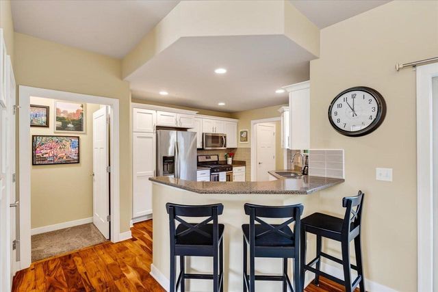 1422 SMITHFIELD Drive, Sun Prairie, WI 53590