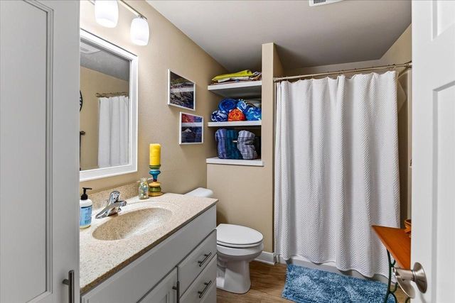 1422 SMITHFIELD Drive, Sun Prairie, WI 53590