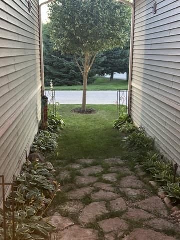 1422 SMITHFIELD Drive, Sun Prairie, WI 53590